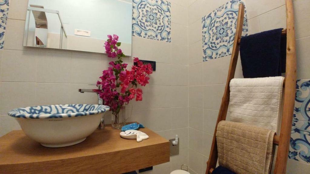 Capo Milazzo Summer Holiday Apartament Kültér fotó