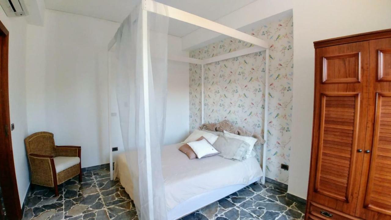 Capo Milazzo Summer Holiday Apartament Kültér fotó